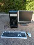 Zestaw komputerowy - komputer + monitor + klawiatura + mysz