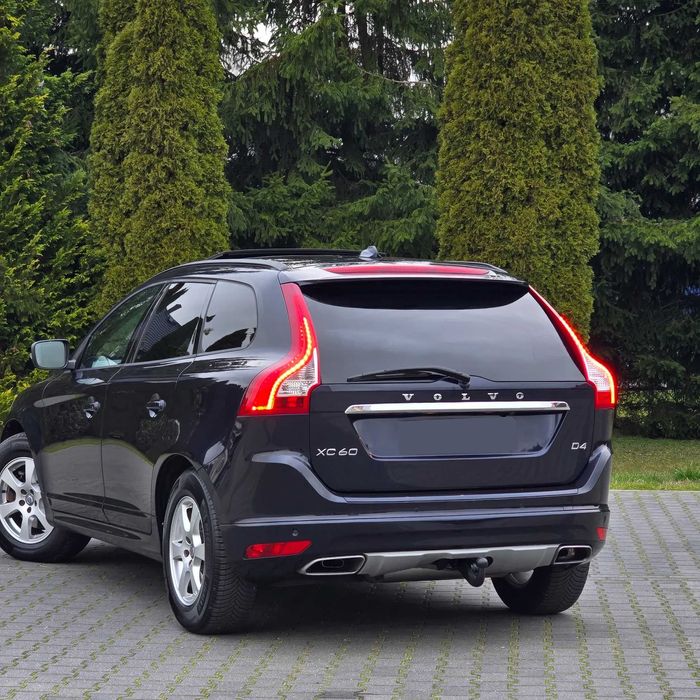 Volvo XC60      2016