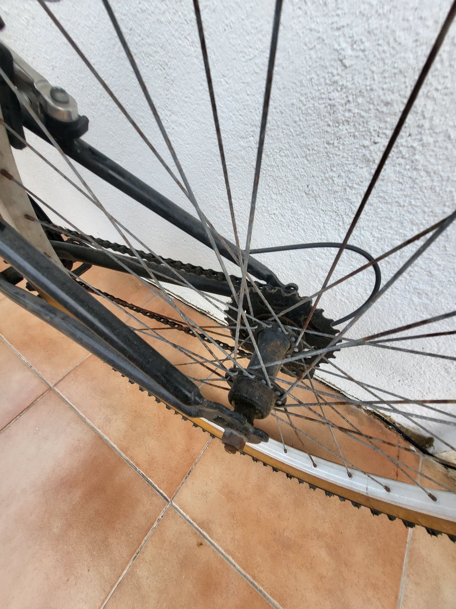 Bicicleta aro 24 preta