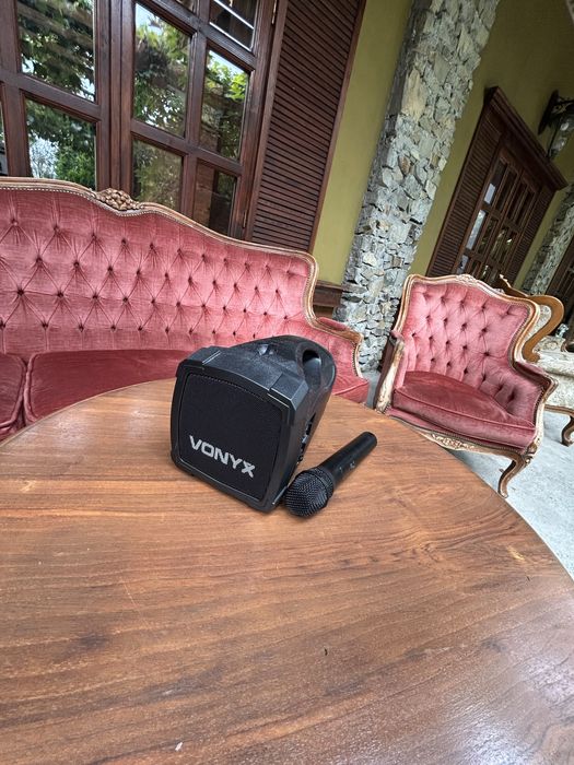 Głośnik, megafon przenośny, mobilny z mikrofonem