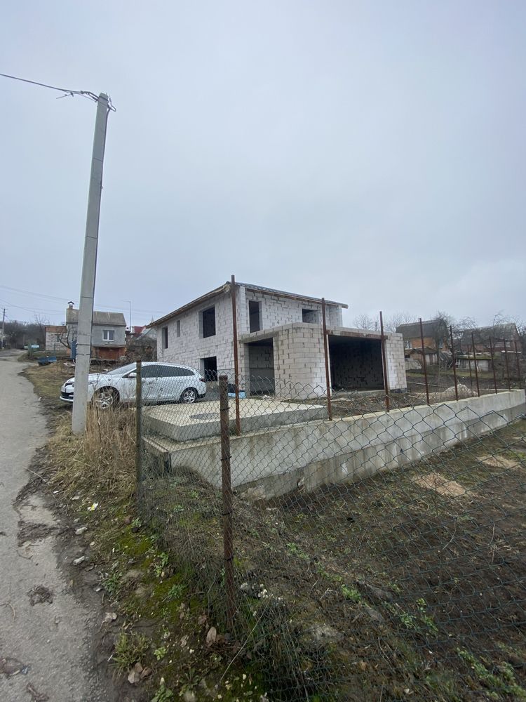 Продаж гарного будинку в мікрорайоні Лезнево