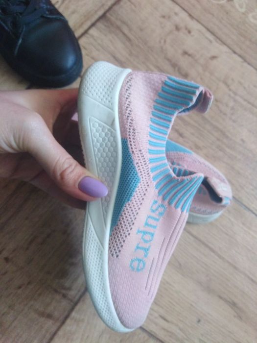 Продам дитяче взуття