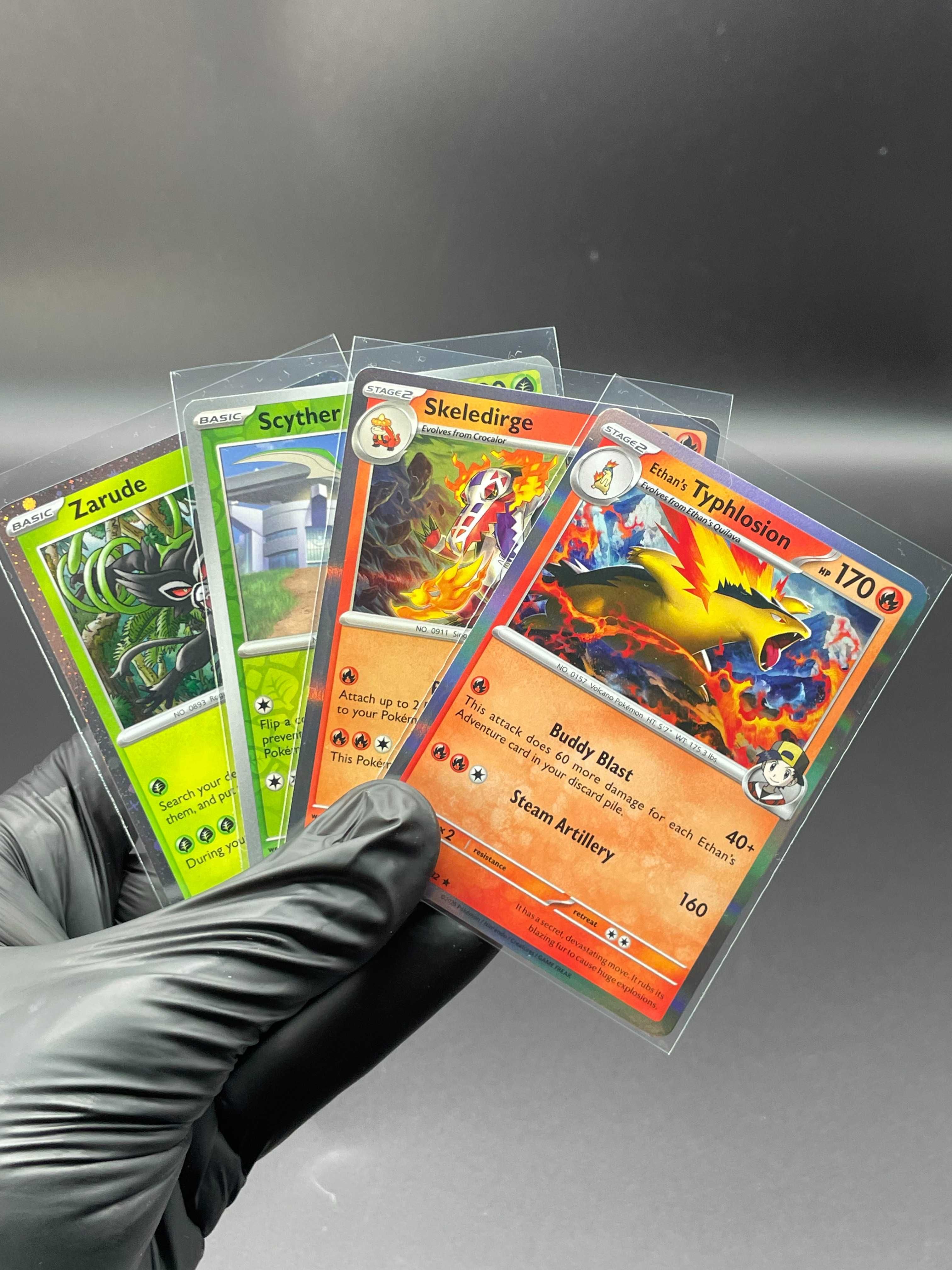 10x Holos/Reverse Holos + 32x Commons Deck