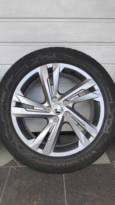Koła Skoda Kamiq Vw Taigo Seat 17'' 5x100 opony 205/55/17 (OL1918)