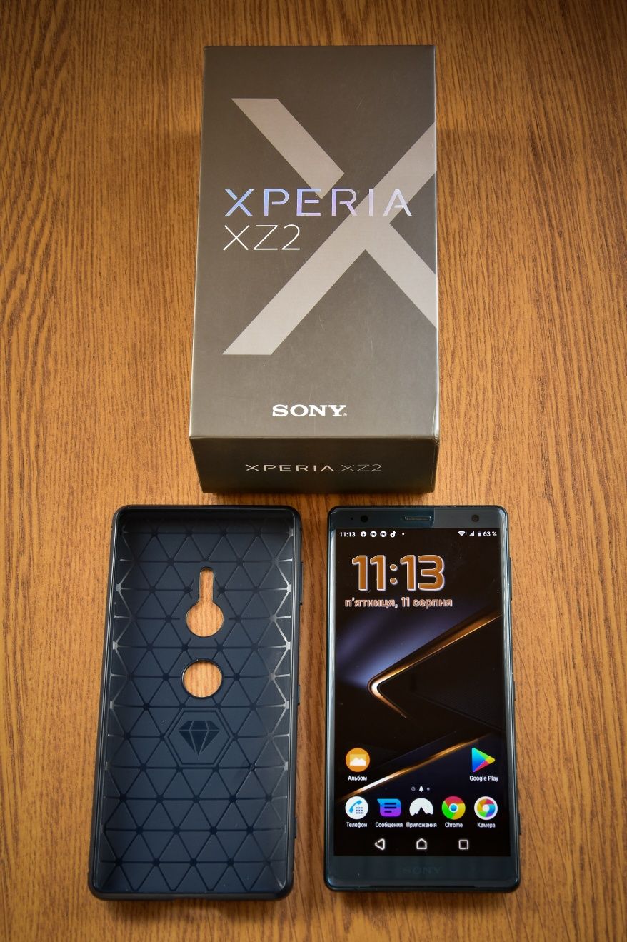Продам Sony Xperia XZ2.
