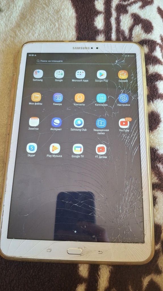 Планшет Samsung T-580  , 16 гб