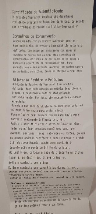 Colar de prata dourada com um coração e uma pedra de cristal Swarovski