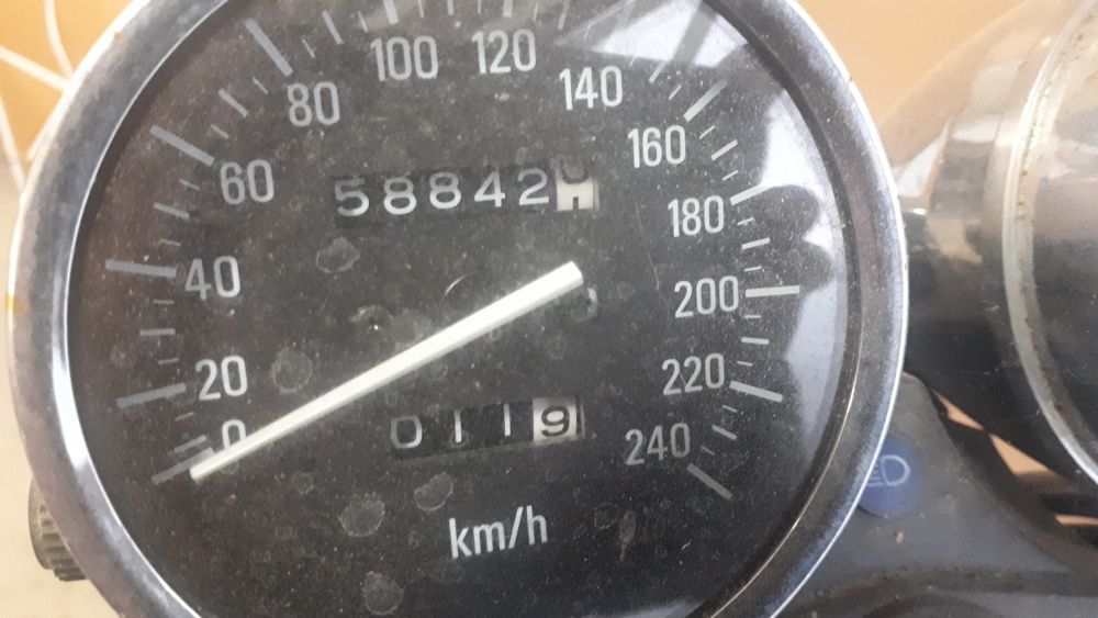 Kawasaki Zephyr 750, zamiana na W124, W210