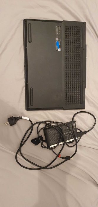 laptop lenovo legion 5 17ach6h uszkodzony