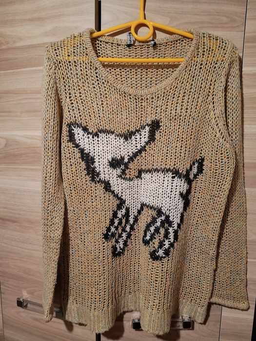 Sweterek bluzka z jelonkiem