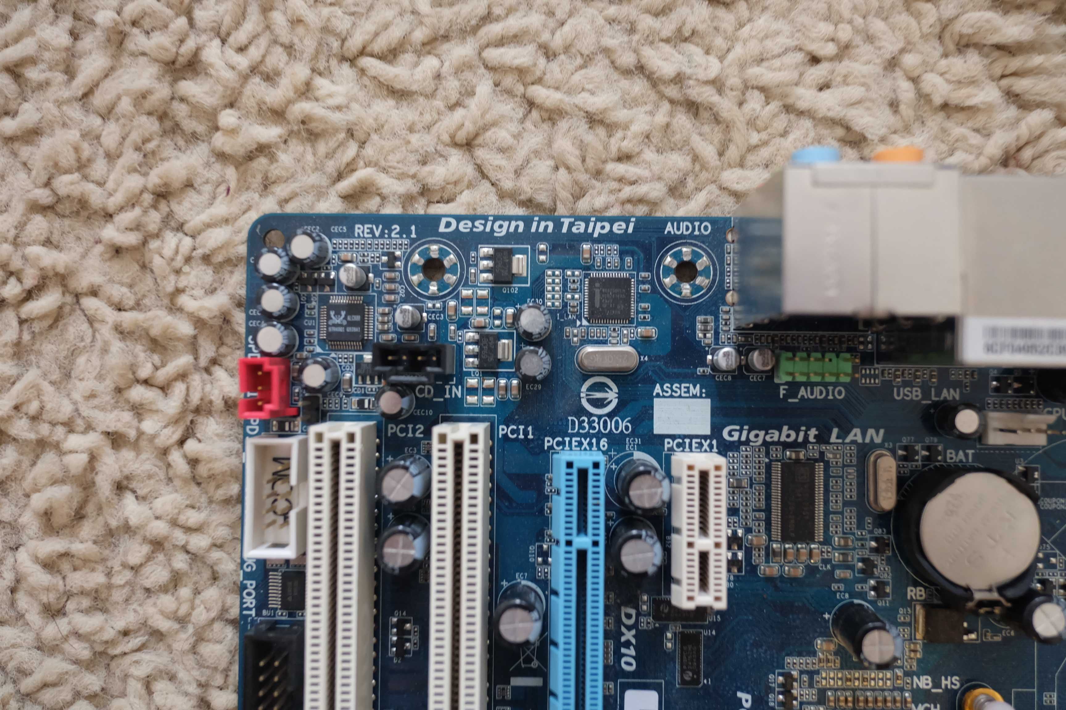 * Plyta glowna Gigabyte GA-EQ45M-S2 rev: 2.1 + 8GB RAM * LGA 775 DDR2