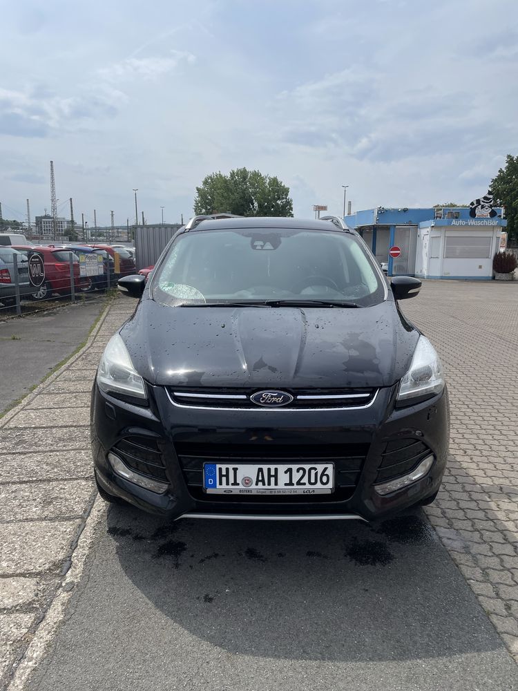 Ford Kuga Titanium Plus 4x4 drugi własciciel mozliwa zamiana