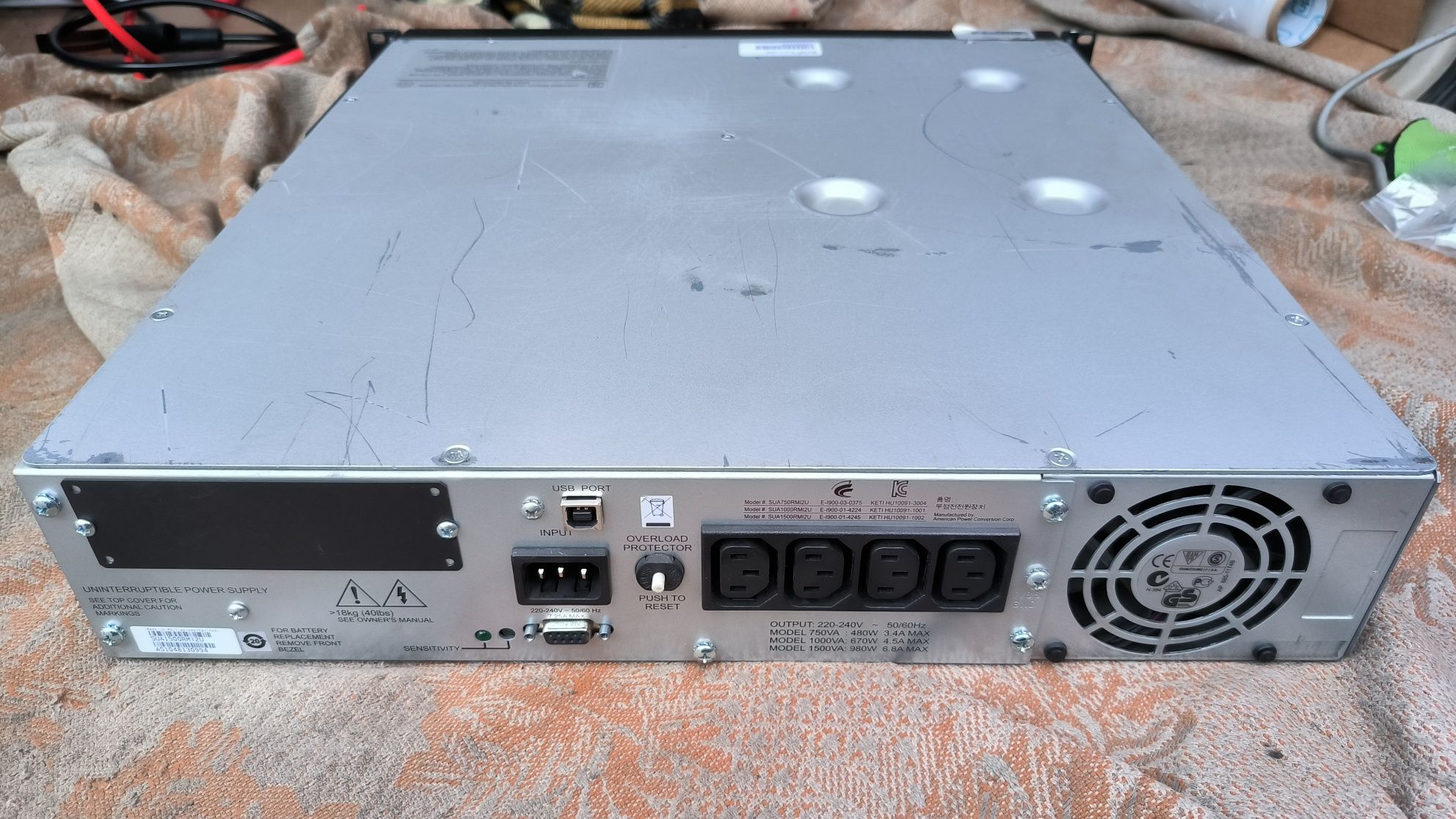 Бесперебойник APC Smart UPS 1500 ( SUA1500rmi2u ) чистая синусоида