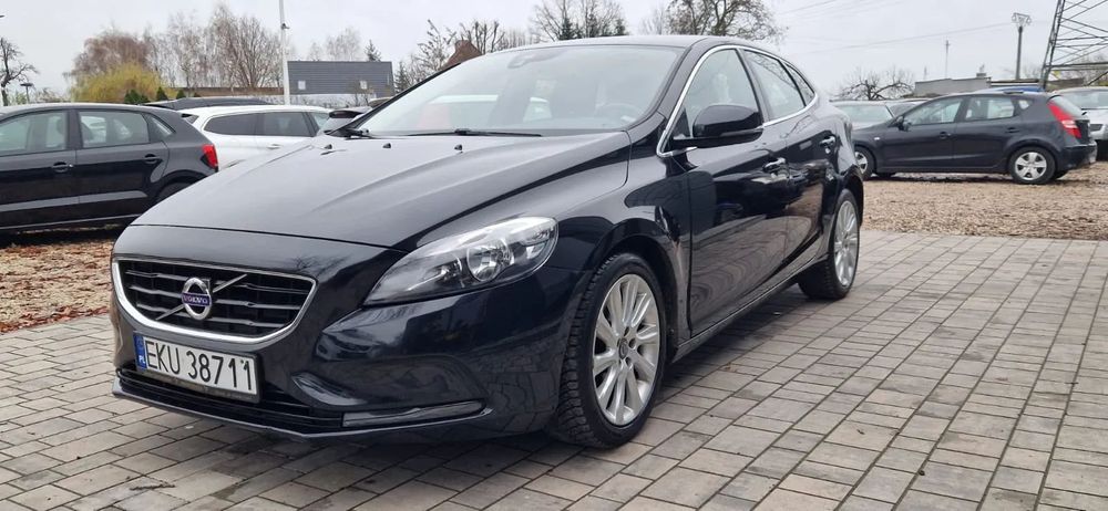 Volvo V40 1.6 Diesel Nawigacja Skóry Klimatyzacja Elektryczne Szyby Ledy