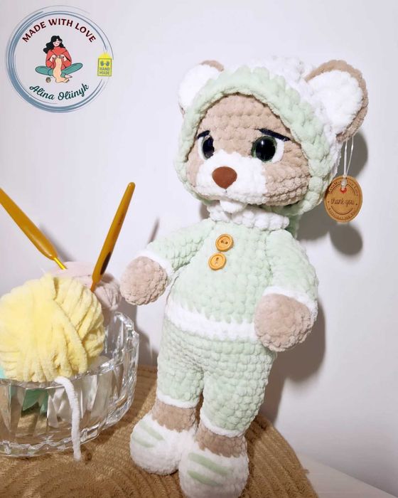 Miś, maskotka szydełkowa