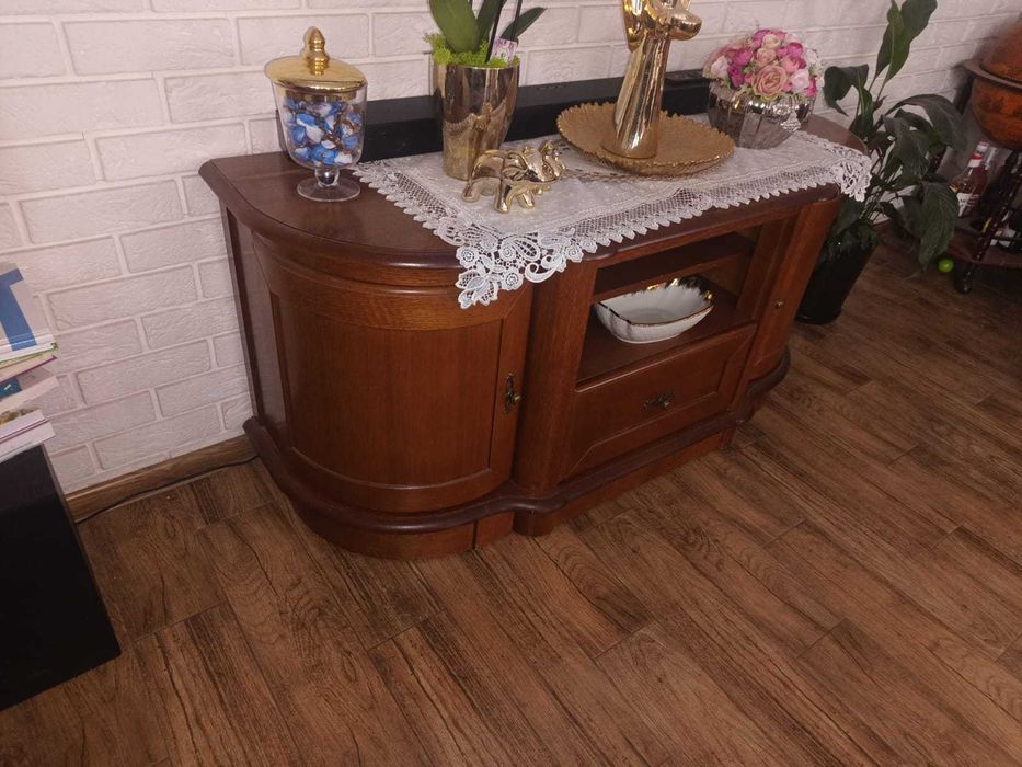 piękna komoda sprzedam