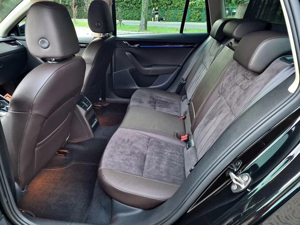 Skoda Octavia Laurin & Klement 2.0TDI DSG Full Opcja Bezwypadkowa Ambiente Alkantara