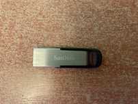 San Disk Pen Drive 64 gb
