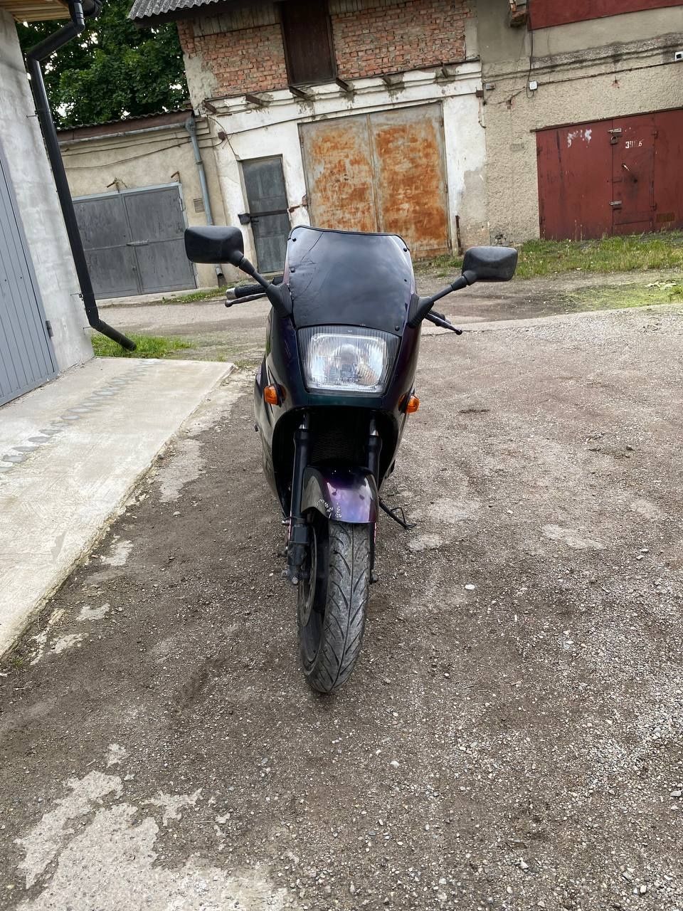 Kawasaki GPX 600R Терміновий продаж! Поки є цікавий для мене варіант.