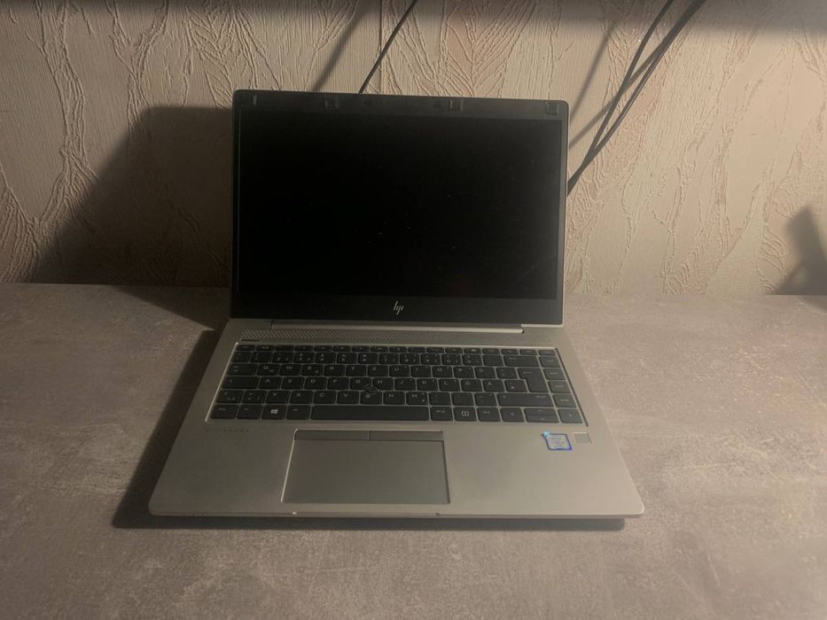 HP EliteBook 840 G5 / i5-8250U / 8GB / SSD 128GB / Full HD