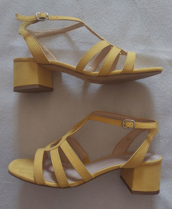 Sandálias Amarelas Pé Estreito, 37