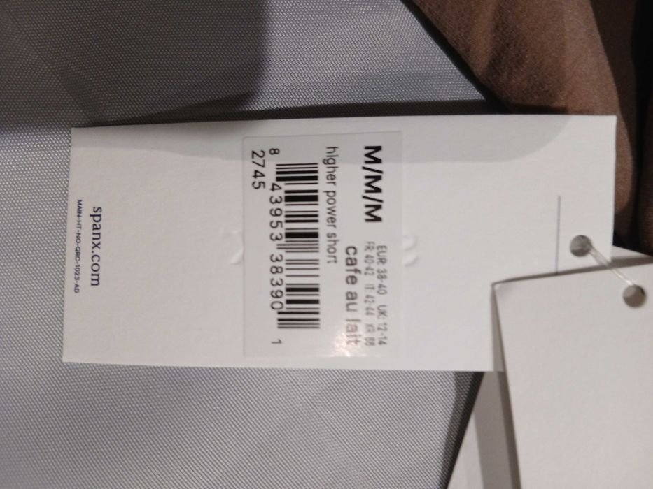 Spodenki modelujące wyszczuplające beżowe Spanx M