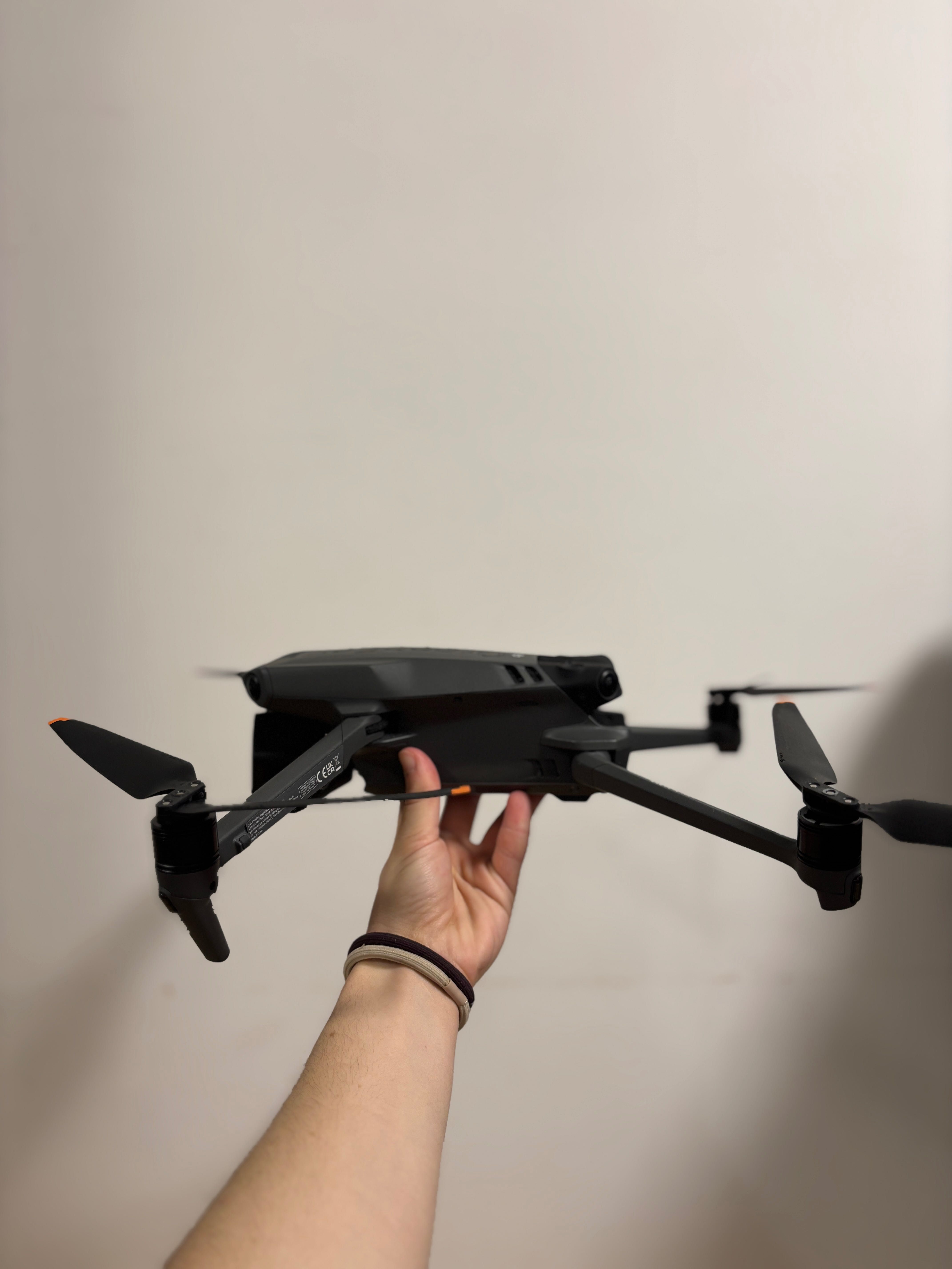 Дрон DJI Mavic 3