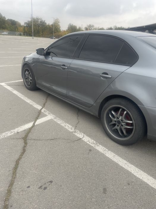 Продам Volkswagen jetta 6