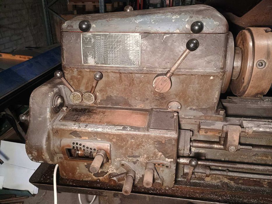 tokarka, tokarka do metalu, tokarka uniwersalna