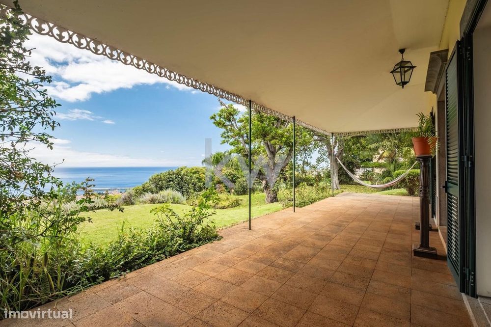 Moradia típica madeirense com vistas deslumbrantes sobre a cidade do F