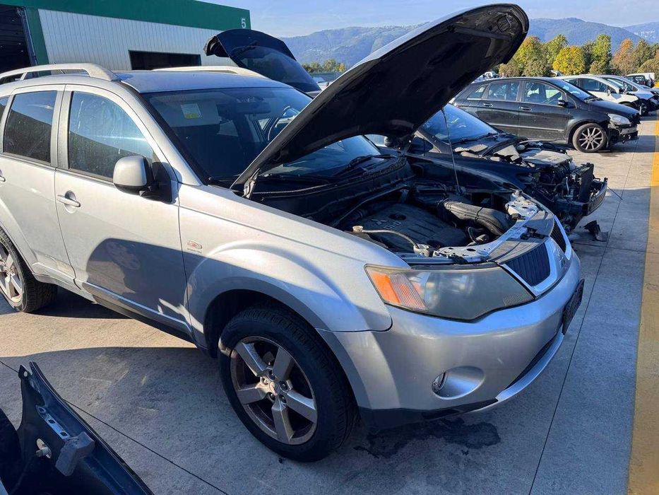 Розборка MITSUBISHI OUTLANDER XL 07-12 Запчасти Митсубиси Аутлендер