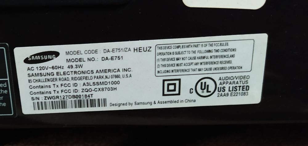 Блютуз колонка,саундбар.