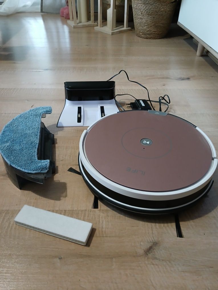 Robot sprzatajacy Ilife a80 plus