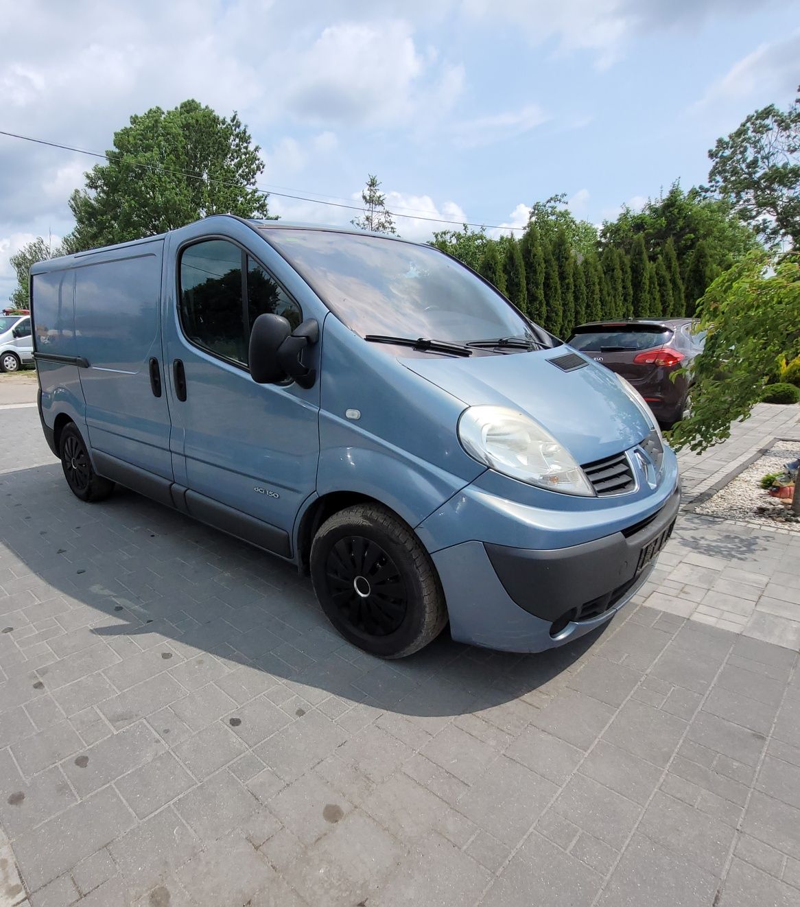 Renault Trafic L1H1 2.5 DCI 146 KM 2009 r 3 os.