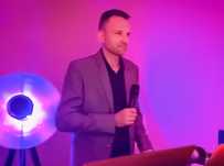 DJ Wodzirej oprawa muzyczna prezenter wesele impreza zabawa
