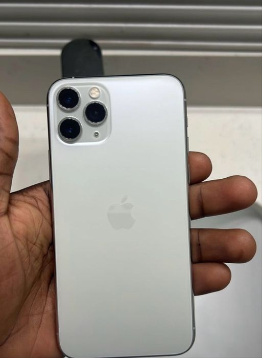 Iphone 11 pro max novinho