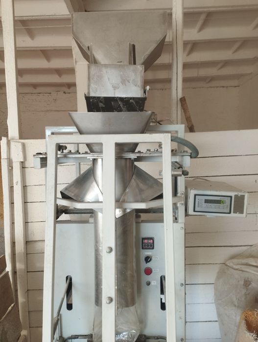 Фасувальний напівавтомат від 100г до 1кг