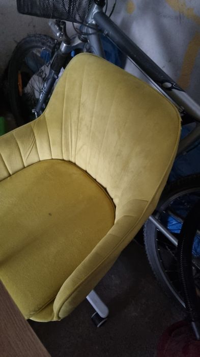 Krzesło obrotowe, żółte