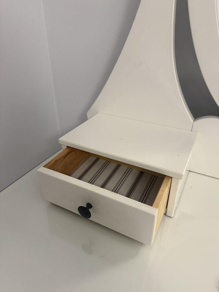 Biała Toaletka IKEA