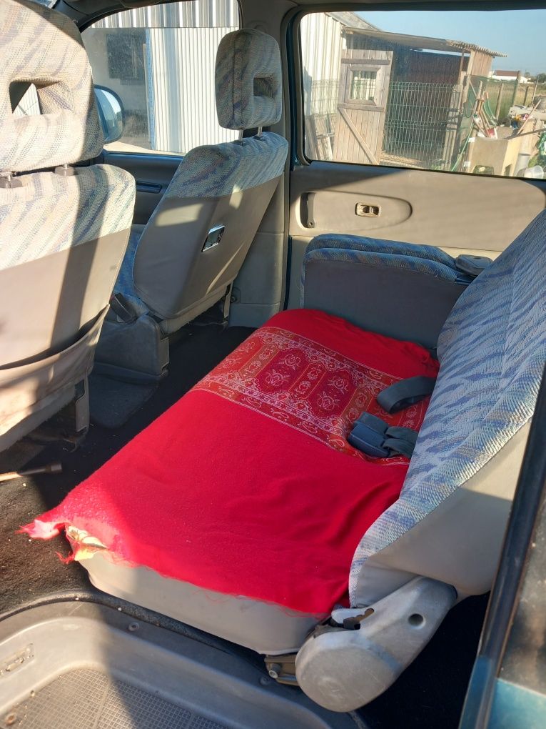 Vendo Mitsubishi space gear