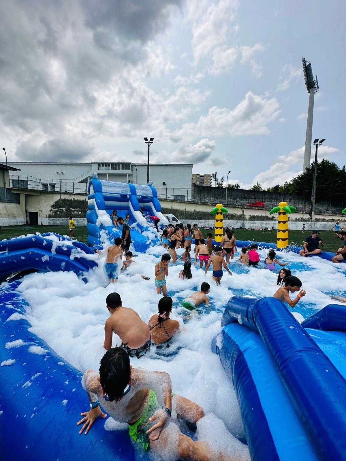 Festa da espuma / insufláveis aquáticos