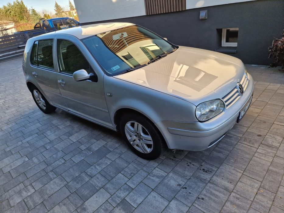 Vw Golf IV 4 1.9TDI 2003R zadbane autko prywatne