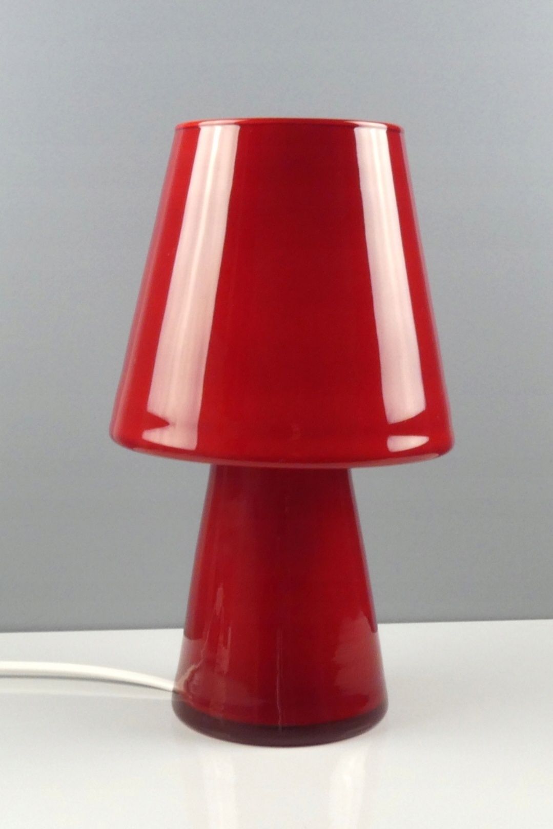 szklana lampa na komodę do salonu vintage pop art grzybek czerwona