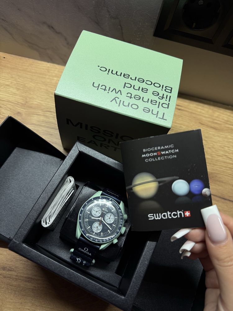 Omega x Swatch Moonswatch Mission to Earth