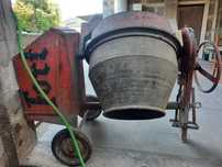 Vendo betoneira 270 litros
