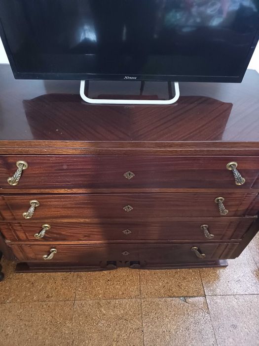 Cómoda madeira como NOVA