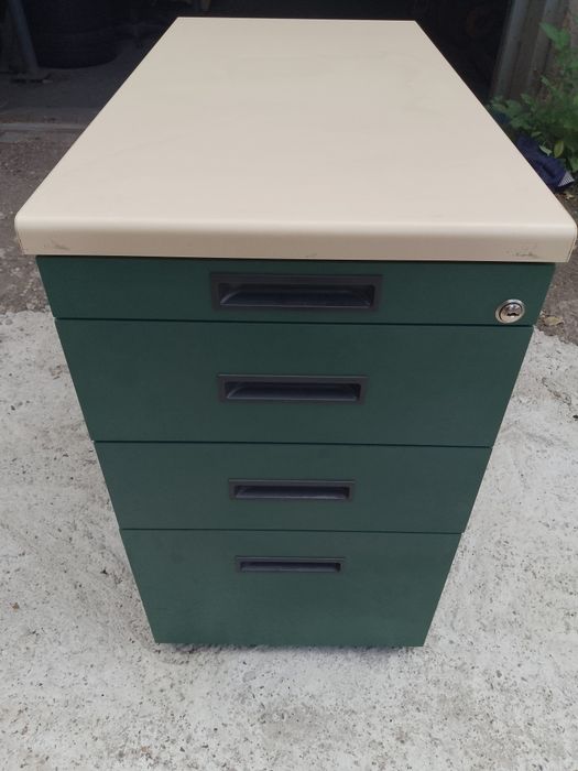 Szafka biurowa zielona