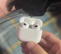 （Apple AirPods 3）