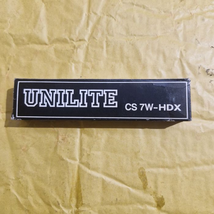 Nowa świetlówka kompaktowa UNILITE CS 7W-HDX 7W z trzonkiem G23 2-piny