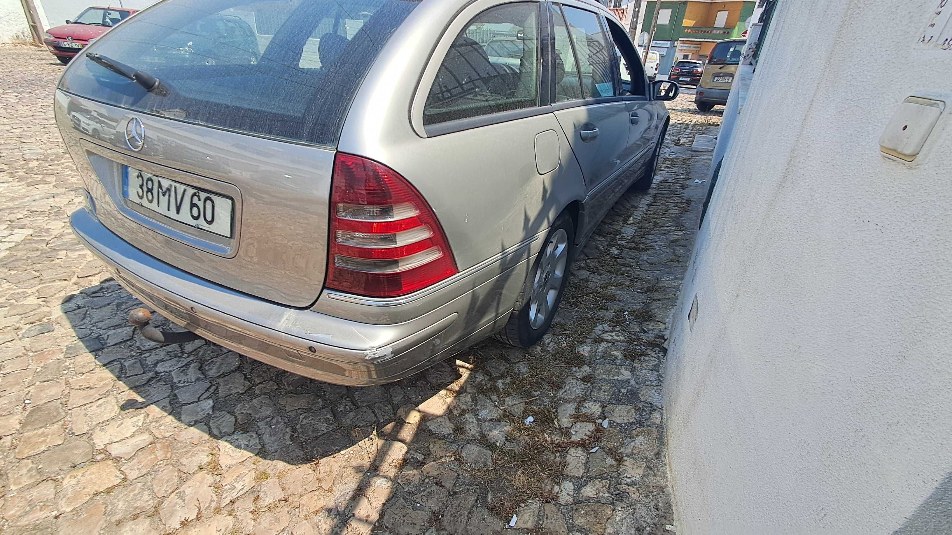 Mercedes Carrinha C 220